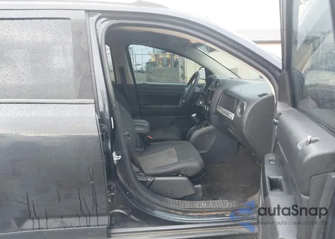 2014 Jeep Compass Sport z USA, uszkodzony, nr VIN 1C4NJDBB7ED773976